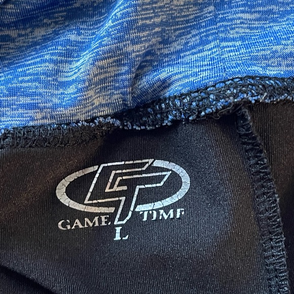๐3/30 - Game Time cropped leggings (L) - Picture 9 of 11